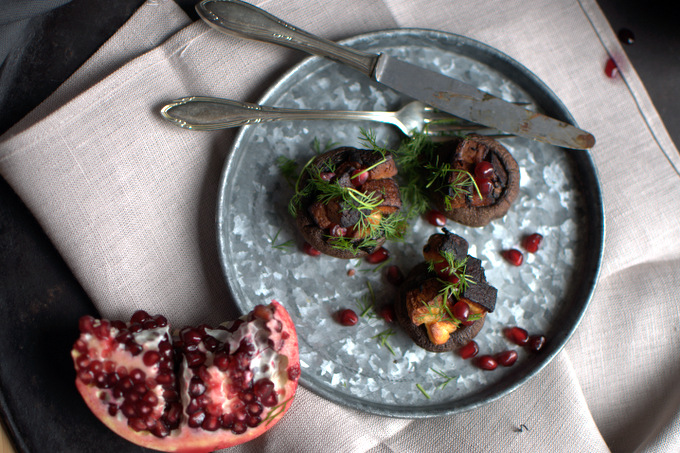 Gefüllte Champignon mit Halloumi - FREE MINDED FOLKS Gefüllte Champignon mit Halloumi - FREE MINDED FOLKS