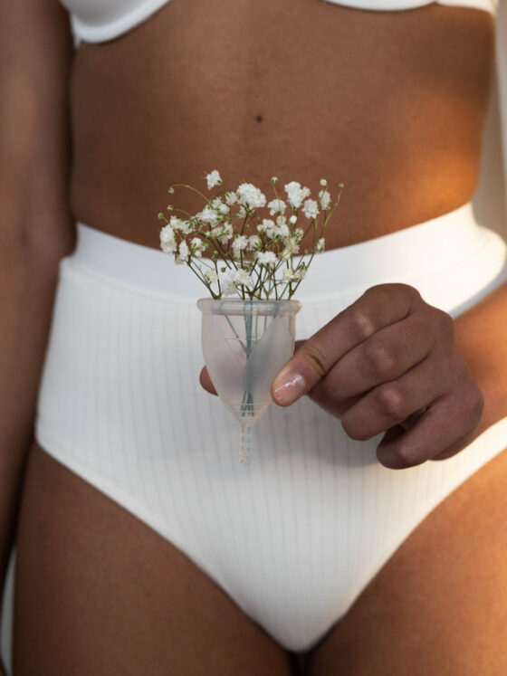 Periodentasse, Bio-Tampons & Co.: Nachhaltige Periodenprodukte | FREE MINDED FOLKS