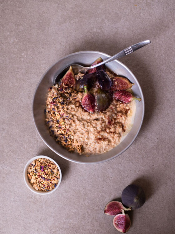 Porridge mit Hafermilch | FREE MINDED FOLKS