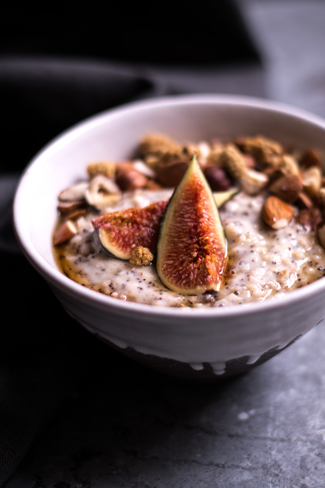 Haferbrei mit Mandelmilch - Porridge Ideen | FREE MINDED FOLKS