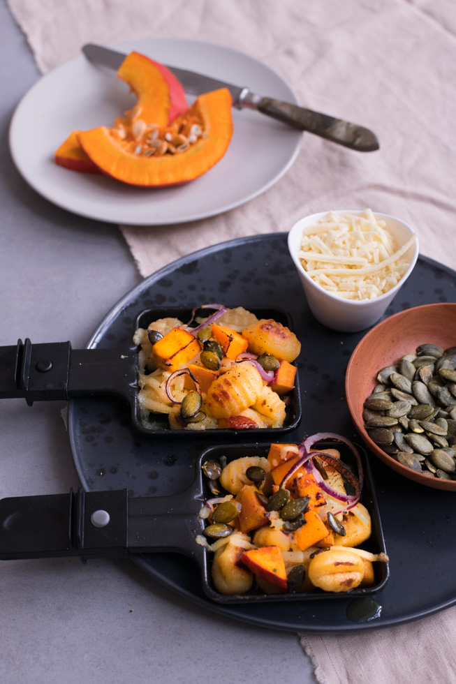 Ausgefallene Raclette Idee mit Gnocchi und Kürbis